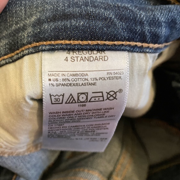 Old Navy Mid Rise Bootcut Jeans Size 4 - Picture 4 of 5